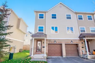 715 SANIBEL, Bells Corners and South to Fallowfield, ON K2H 0A8