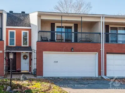 138 MCCLELLAN Road, South of Baseline to Knoxdale, ON K2H 5V9