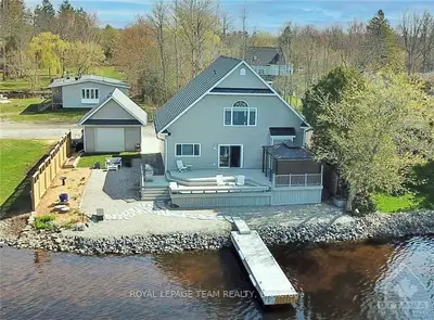 2146 KELWING Lane, Manotick - Kars - Rideau Twp and Area, ON K4M 1B4
