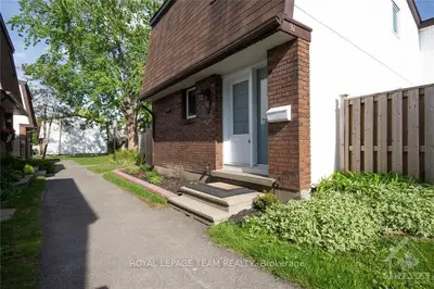 2166 LOYOLA Avenue 97, Beacon Hill North - South and Area, ON K1J 8H5