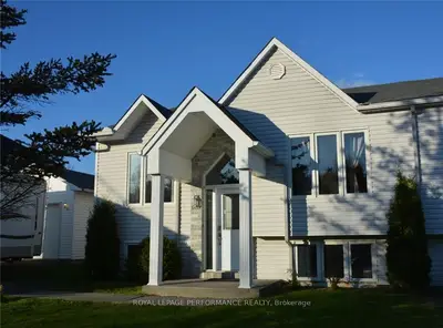 545 DEVISTA Boulevard A, Alfred and Plantagenet, ON K0B 1A0