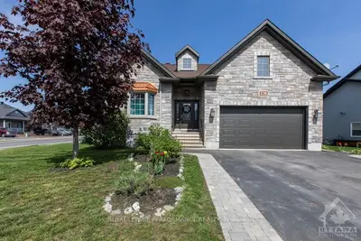 236 STERLING Avenue, Clarence-Rockland, ON K4K 0G8