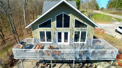 92 CHARLIE'S Lane, Greater Madawaska, ON K0J 1G0