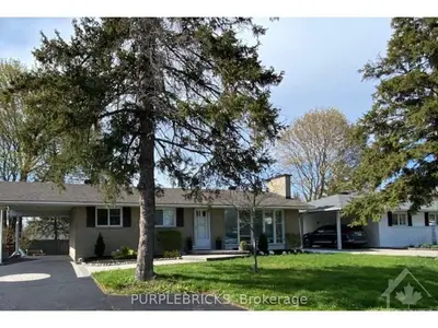 17 LONGWOOD Avenue, Bells Corners and South to Fallowfield, ON K2H 6G3