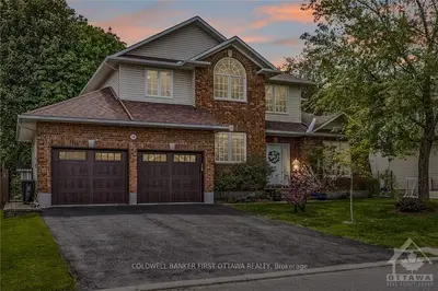 16 Feldspar Crescent, Stittsville - Munster - Richmond, On K2s 1y2