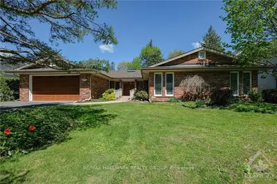 299 ROGER Road, Alta Vista and Area, ON K1H 5C3