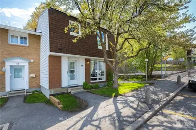 2300 OGILVIE Road 40, Beacon Hill North - South and Area, ON K1J 7X8