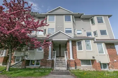 1400 WILDBERRY Court 5, Orleans - Convent Glen and Area, ON K1C 7K6