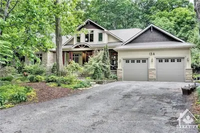 13A ROTHWELL Drive, Beacon Hill North - South and Area, ON K1J 7G3