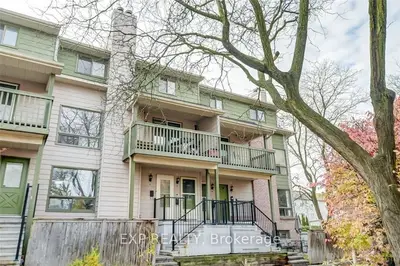 268 PRESLAND Road 8, Overbrook - Castleheights and Area, ON K1K 2B8