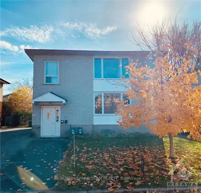 2644 CONN Street 1, Britannia - Lincoln Heights and Area, ON K2B 7C5