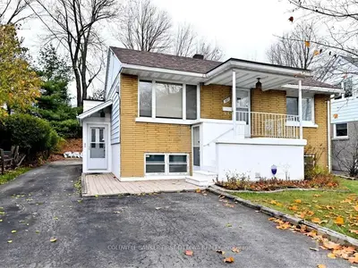 387 ST DENIS Street, Vanier and Kingsview Park, ON K1L 5H8