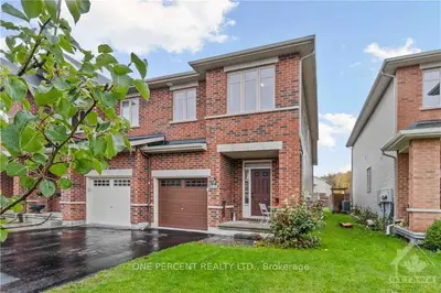 660 BOWERCREST Crescent, Blossom Park - Airport and Area, ON K1V 2L6