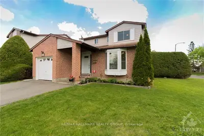 215 Du Grand Bois Avenue, Orleans - Cumberland And Area, On K1e 2s7