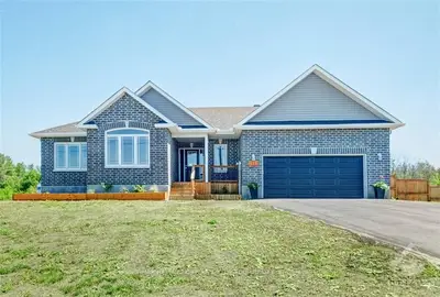 111 SILVER FOX Way, Stittsville - Munster - Richmond, ON K0A 1B0