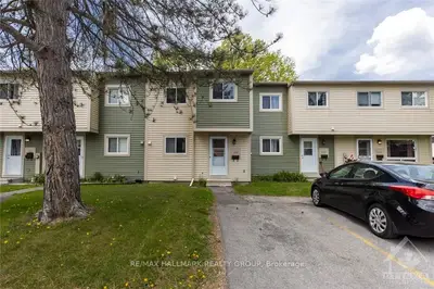 199 TEAL Crescent, Orleans - Cumberland and Area, ON K1E 2C3