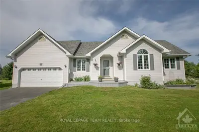 11 ROB Way, North Grenville, ON K0G 1J0