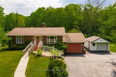 517 RAMSAY CONCESSION 8 Road, Mississippi Mills, ON K7C 3P1