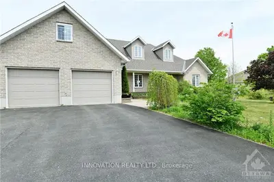 200 LION HEAD Drive, Mississippi Mills, ON K0A 2X0