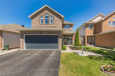 1013 VALIN Street, Orleans - Cumberland and Area, ON K4A 4X8