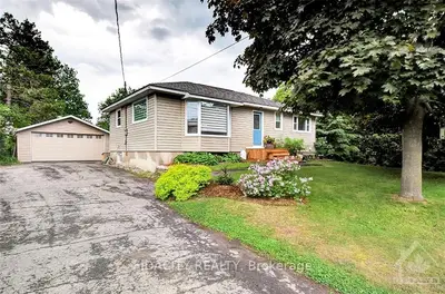 5626 OWEN Street, Greely - Metcalfe - Osgoode - Vernon and Area, ON K0A 2W0