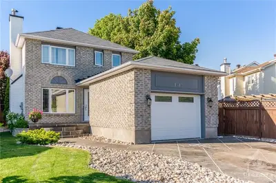 1415 SHAWINIGAN Street, Orleans - Cumberland and Area, ON K4A 2N2