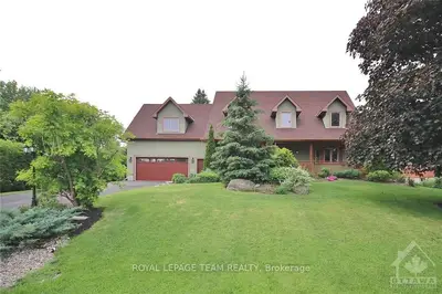 8109 LAURIE Lane, Greely - Metcalfe - Osgoode - Vernon and Area, ON K0A 2P0