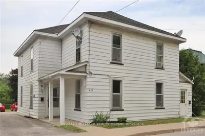 219-221 ASA Street, North Grenville, ON K0G 1T0