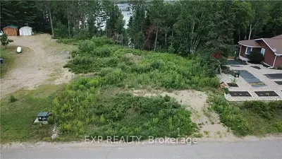 35 LAKEVIEW Parkway, Madawaska Valley, ON K0J 1B0