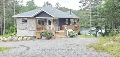 233 SPECTACLE LAKE Road, South Algonquin, ON K0J 1B0