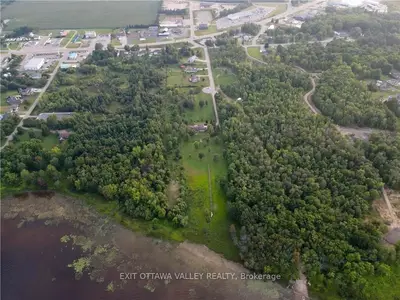 00 DAWSON Street, Laurentian Valley, ON K8A 8E2