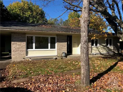 2664 COLMAN Street, Billings Bridge - Riverside Park and Area, ON K1V 8J9