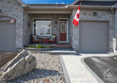 214 FAIRSIDE, Carp - Huntley Ward, ON K0A 1L0