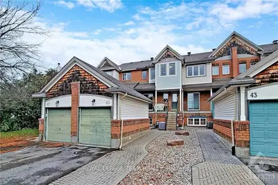 45 Thornbury Crescent, South Of Baseline To Knoxdale, On K2g 6c5