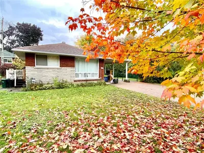 1216 WILLOWDALE Avenue, Alta Vista and Area, ON K1H 7S6