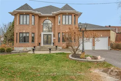 1145 Snow Street, Cyrville - Carson Grove - Pineview, ON K1J 7R5