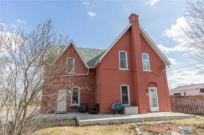 24 GOULD Street, Whitewater Region, ON K0J 1K0