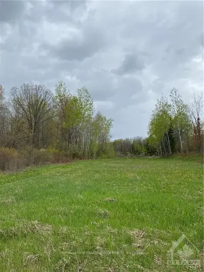 1876 EMMETT Road, Orleans - Cumberland and Area, ON K4C 1S1