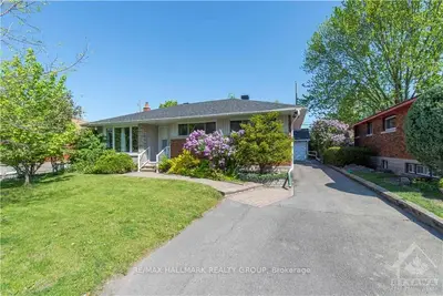 843 PLEASANT PARK Road, Elmvale Acres and Area, ON K1G 1Z1