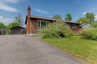 69 HILDA Street, Petawawa, ON K8H 2Z7
