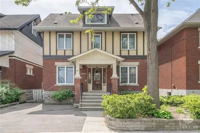 24 Ossington Avenue, Glebe - Ottawa East And Area, On K1s 3b4