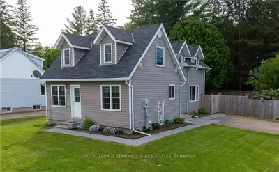 680 BRUHAM Avenue, Laurentian Valley, ON K8A 5A3