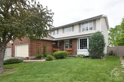 1002 BUCKSKIN Way, Orleans - Convent Glen and Area, ON K1C 2Y6