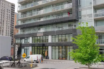 255 BAY Street 106, Ottawa Centre, ON K1R 0C5