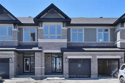 709 CAIRN Crescent, Orleans - Convent Glen and Area, ON K1W 0P8
