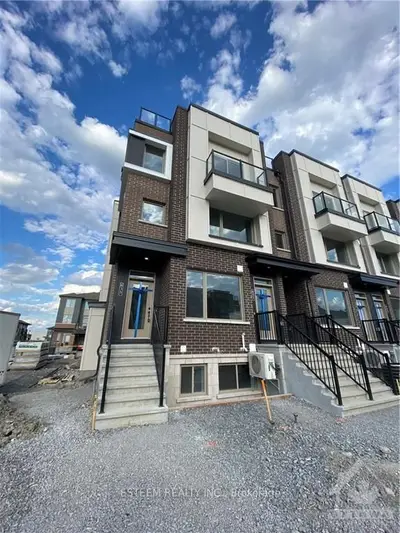 635 MAKWA, Manor Park - Cardinal Glen and Area, ON K1K 5A3