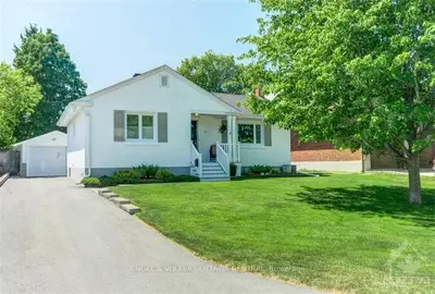 308 MOUNTBATTEN Avenue, Alta Vista and Area, ON K1H 5W3
