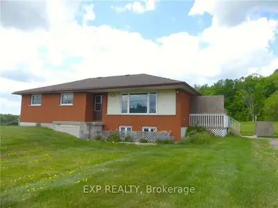 1000 CASTLEFORD Road, Horton, ON K7V 3Z8