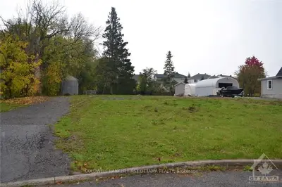 7108 NOTRE DAME Street, Orleans - Convent Glen and Area, ON K1C 1H9