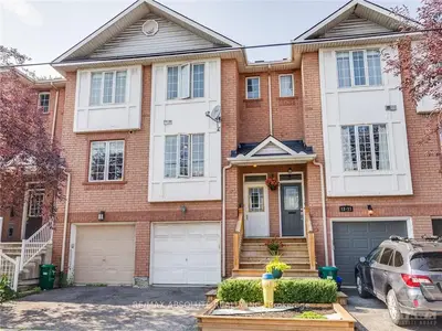 13 ROBINSON Avenue 9, Lower Town - Sandy Hill, ON K1N 8N8